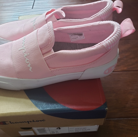 Girls Preowned Pink & White Champion Slips Ons - Picture 3 of 6